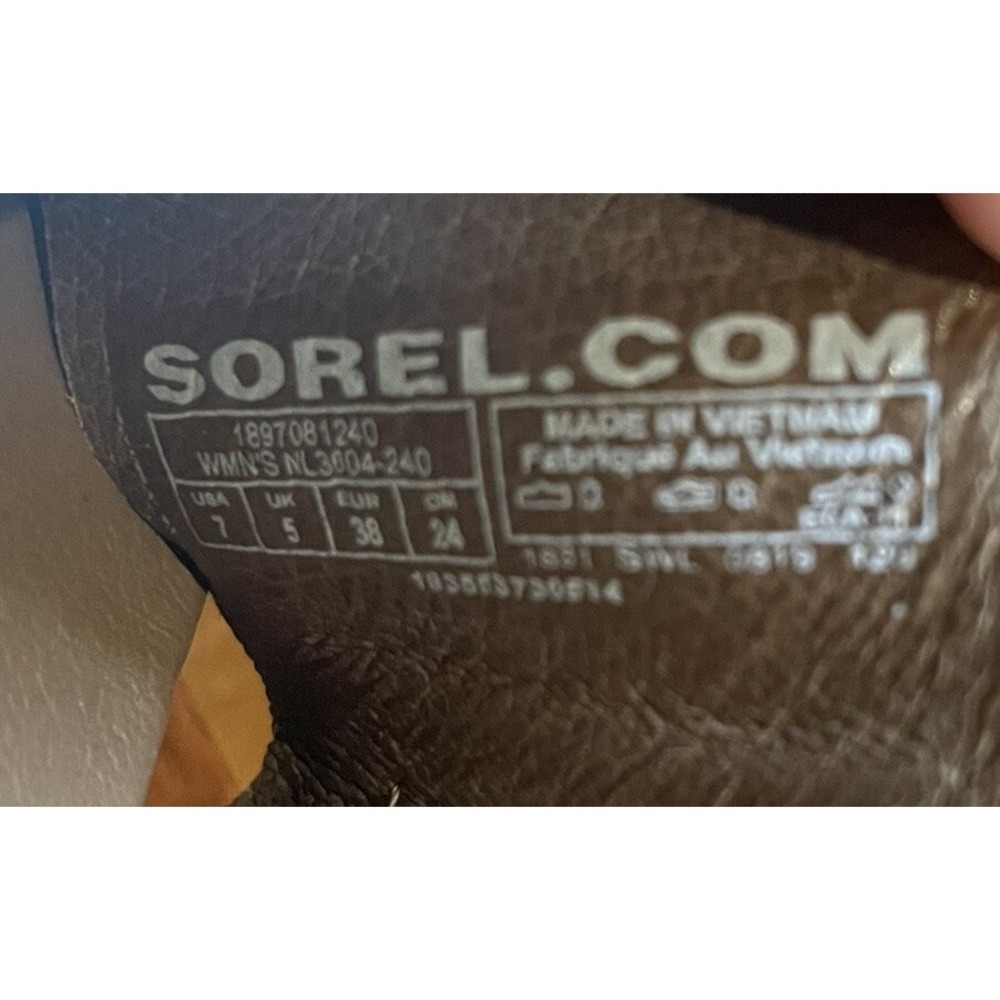 Sorel Roaming Criss Cross Metallic Slides 7 Lug Sole Sandals Champagne EUC - Picture 5 of 5
